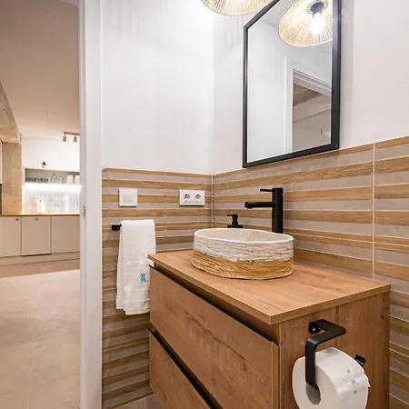 K-dock By Nuka Homes *